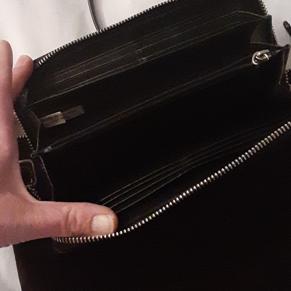 Black coach purse and matching wallet - Picture 3 of 6